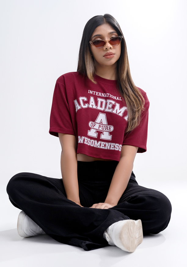 AWESOMNESS BAGGY MAROON TEE